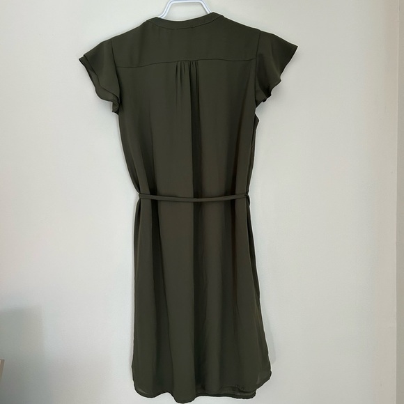 Molly Bracken Green Flutter Sleeve Wrap Midi Dress - Picture 3 of 5